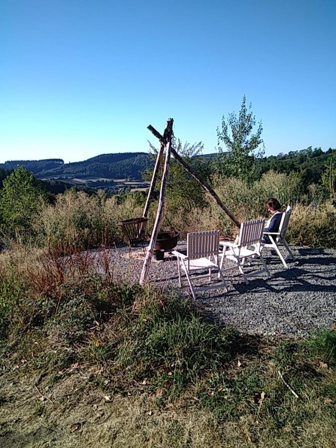Camping La Foret Du Morvan Larochemillay Екстер'єр фото